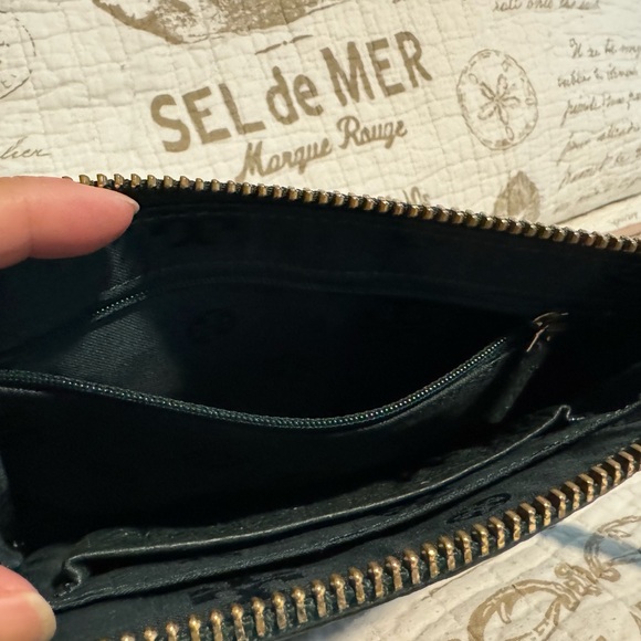 Euc Tory Burch Green Robinson wristlet - Picture 5 of 7